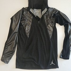 Nike drifit hoodie small